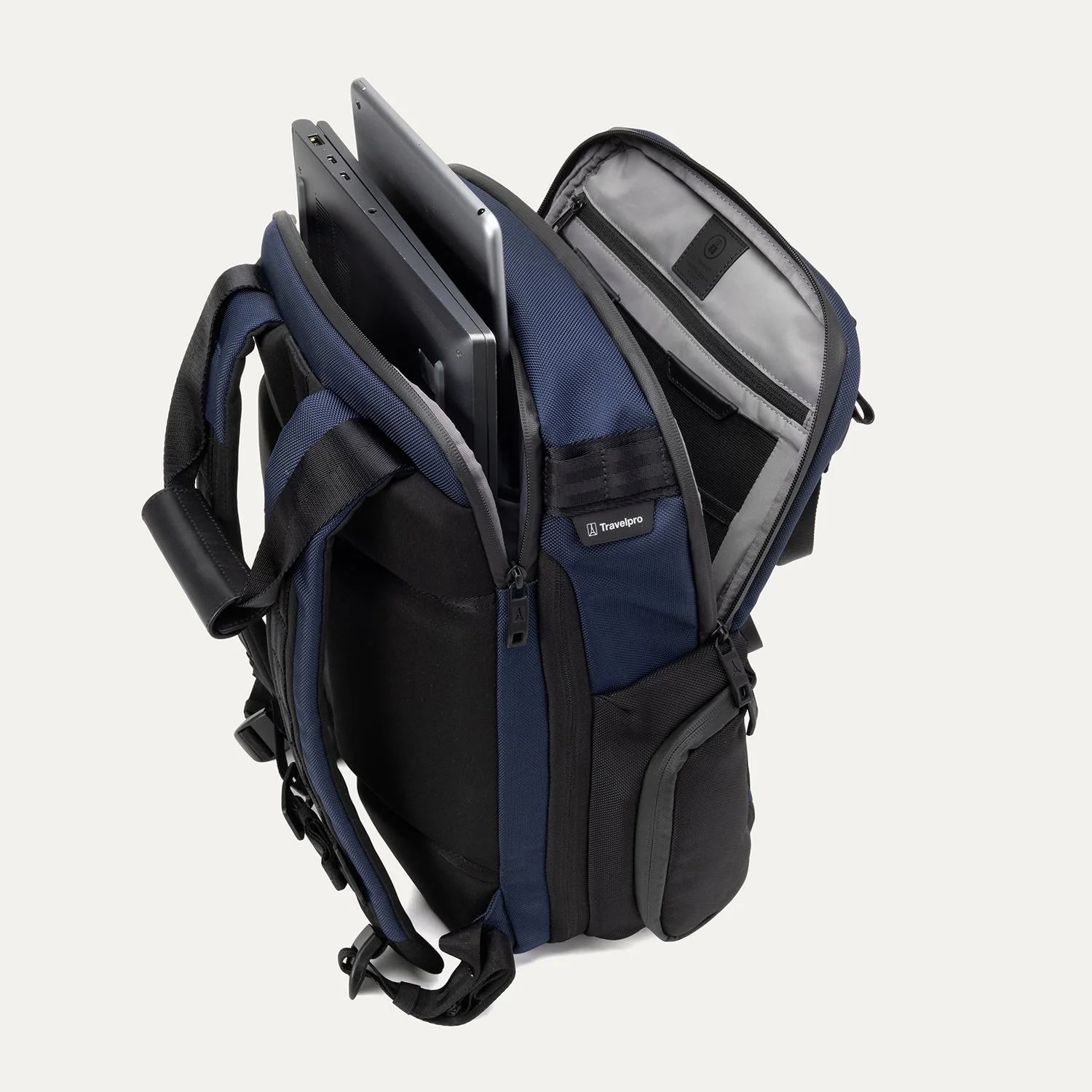 Travelpro® Altitude™ Medium Expandable Laptop Backpack 25-30L- Stellar Navy/Grey - Image 34