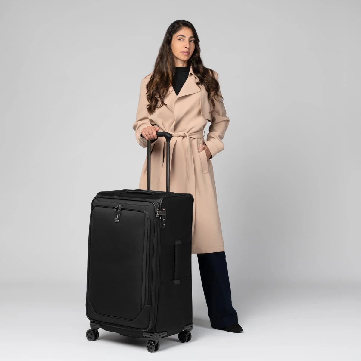 Crew™ Classic Large Check-in Expandable Spinner - Image 5