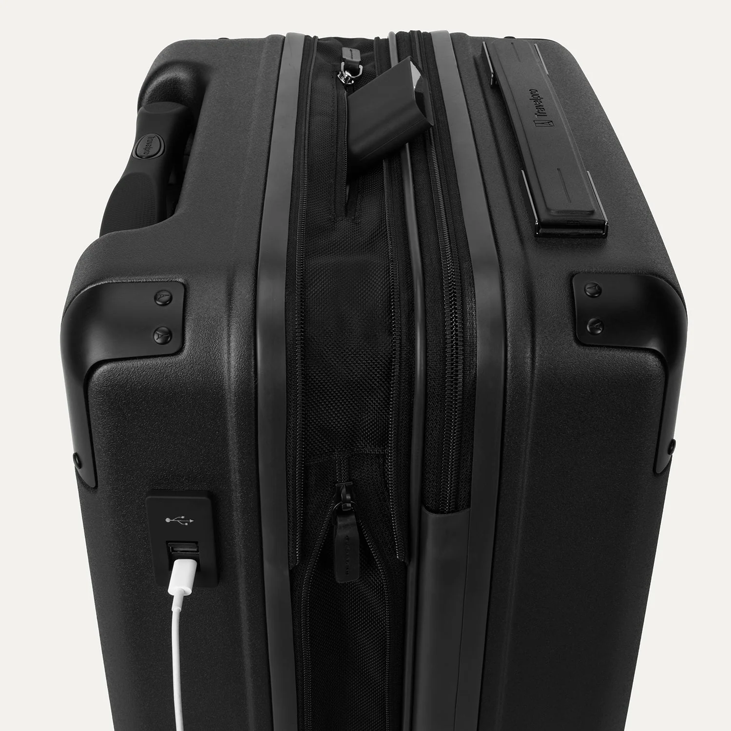 Platinum® Elite Carry-On Hardside Spinner - Image 14