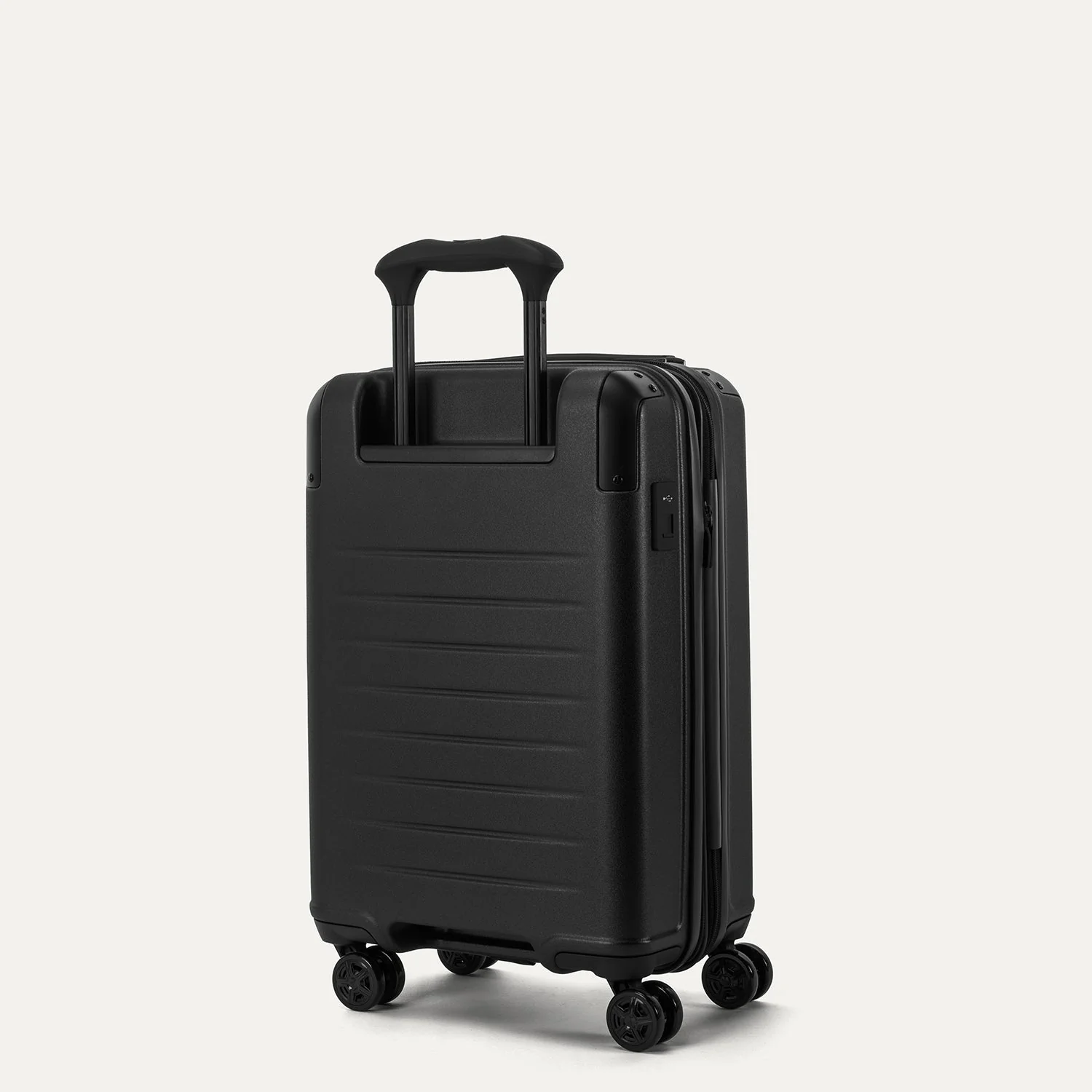 Platinum® Elite Compact Carry-On Hardside Spinner - Image 3