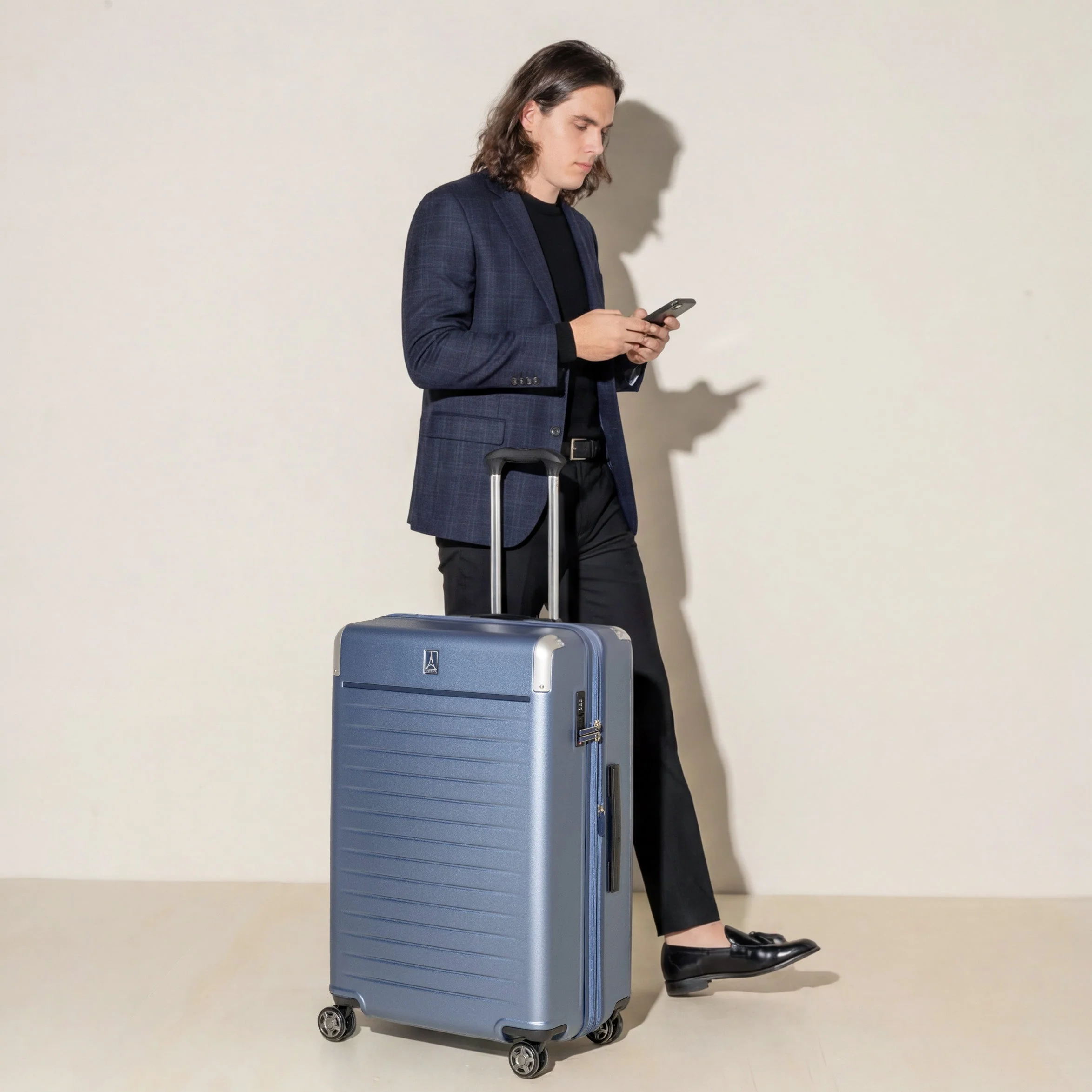 Platinum® Elite Large Check-In Hardside Spinner - Image 4