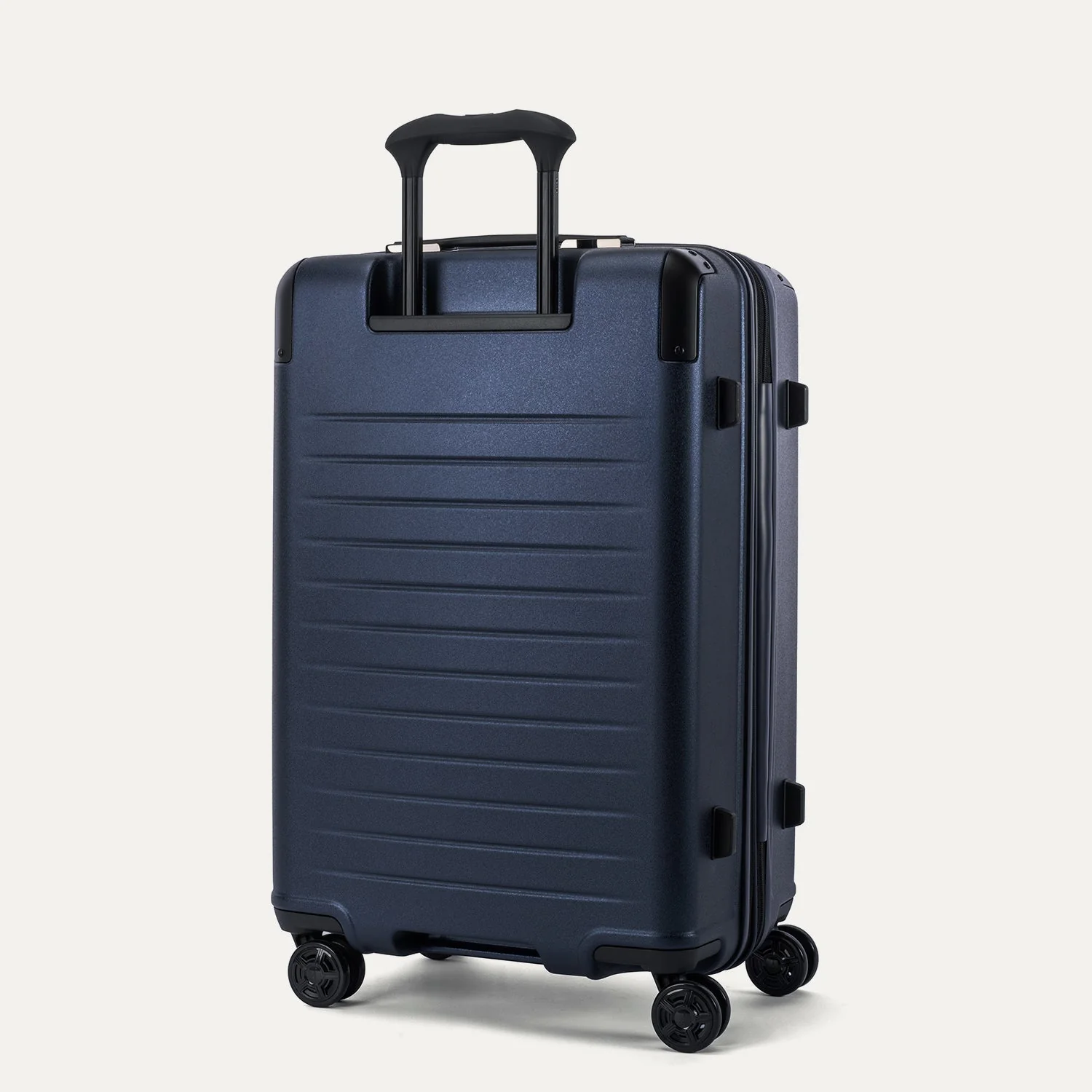 Platinum® Elite Medium Check-In Hardside Spinner - Image 29